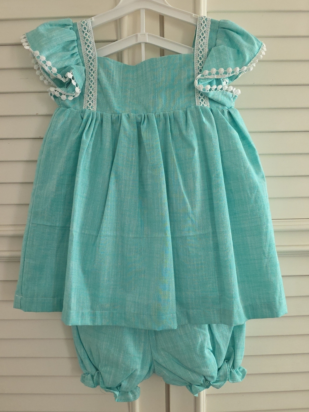 Aqua Ruffle-Trim Girls' Matching Top & Bloomers Set